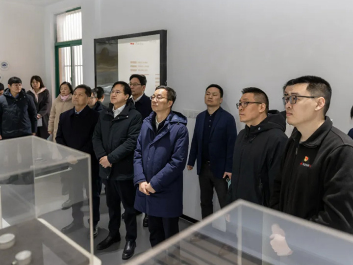 创新驱动 智造未来丨市委副书记、市长周伟率队调研开云线上平台（集团）官方网站
